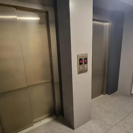 1 Bedroom - With View 4